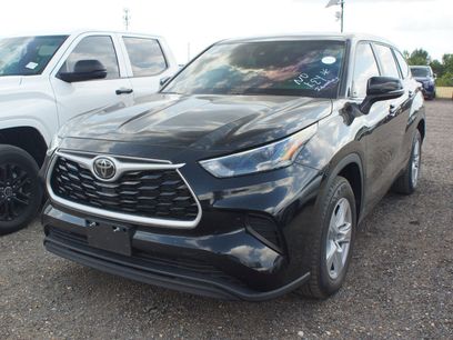 Used 2023 Toyota Highlander L