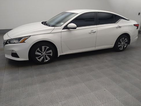 Used 2021 Nissan Altima 2.5 S FWD image 2
