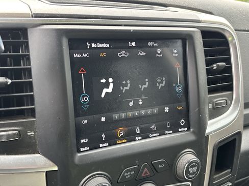 Used 2018 RAM 2500 Big Horn AWD/4WD image 13