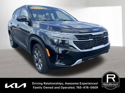 Used 2024 Kia Seltos LX AWD/4WD image 3