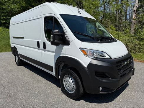 New 2025 RAM ProMaster 2500 w/ Convenience Group image 5