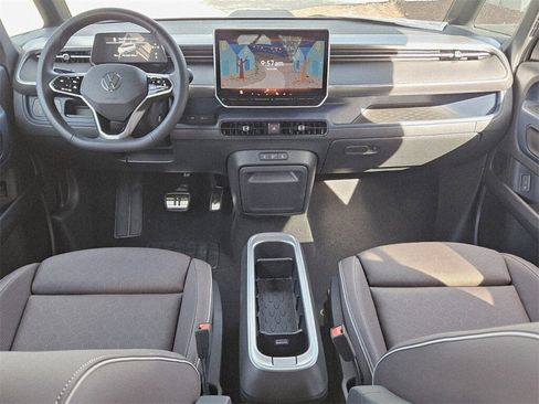 New 2025 Volkswagen ID. Buzz Pro S image 9