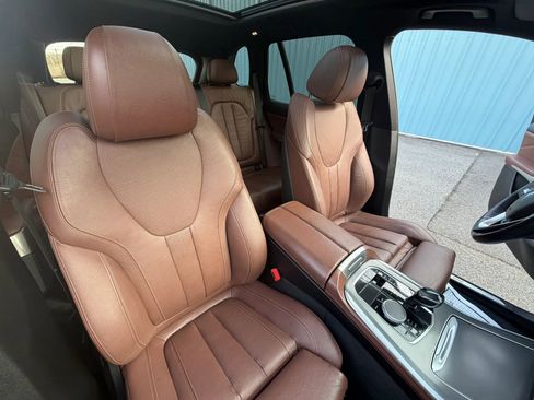 Used 2019 BMW X5 xDrive40i w/ Premium Package 2 AWD/4WD image 31