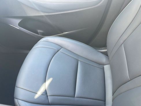 Used 2024 Buick Enclave Essence FWD image 14