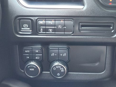 Certified 2023 Chevrolet Tahoe LT w/ LT Signature Plus Package AWD/4WD image 24
