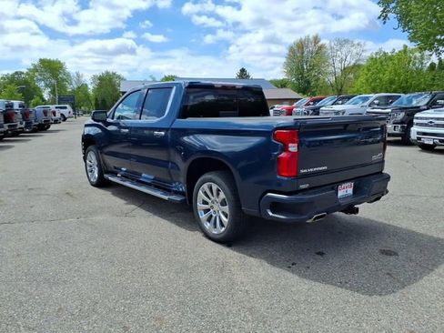 Used 2020 Chevrolet Silverado 1500 High Country w/ Technology Package AWD/4WD image 6