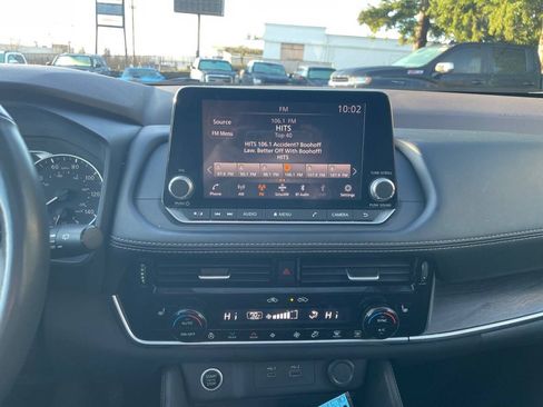 Used 2021 Nissan Rogue SL AWD/4WD image 17