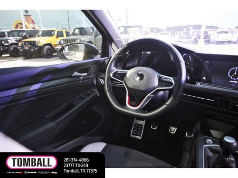 Used 2022 Volkswagen GTI SE image 10