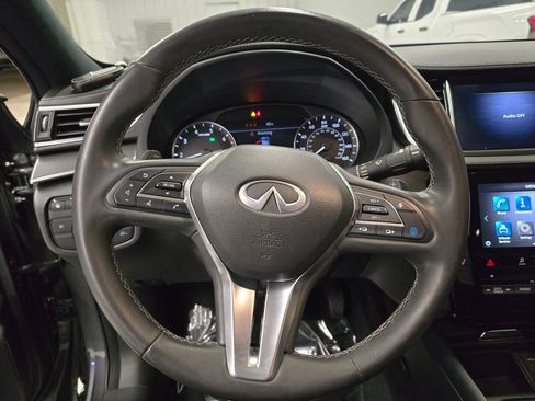 Used 2022 INFINITI QX50 Luxe w/ Appearance Package image 17