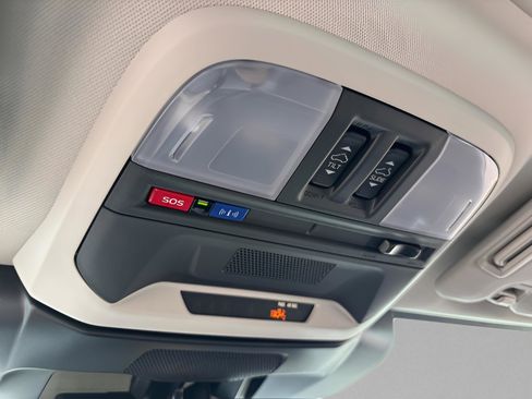 Used 2025 Subaru Crosstrek 2.5i Limited w/ Popular Package #3A image 27