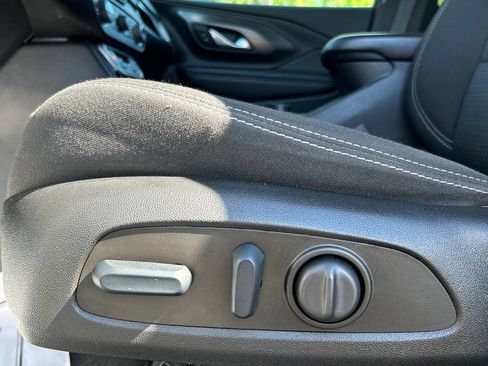 Used 2022 GMC Terrain SLE w/ Driver Convenience Package AWD/4WD image 22