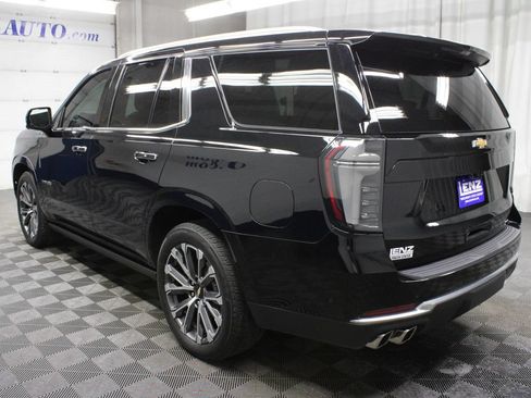 Used 2025 Chevrolet Tahoe High Country AWD/4WD image 7