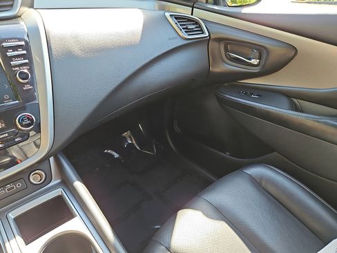 Certified 2020 Nissan Murano SL w/ Moonroof Package AWD/4WD image 24
