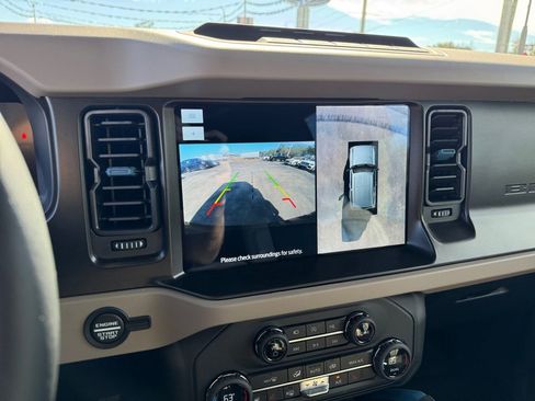 Certified 2021 Ford Bronco Wildtrak image 35