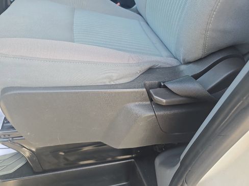 Used 2017 Ford Transit 250 130 Low Roof image 18