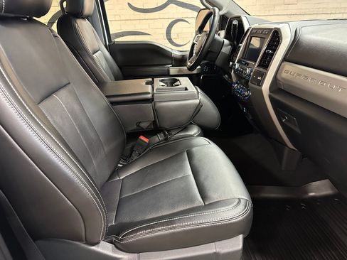 Used 2021 Ford F350 Lariat w/ Lariat Ultimate Package AWD/4WD image 25