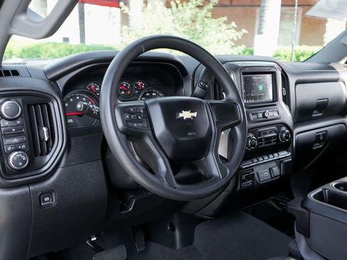 Used 2024 Chevrolet Silverado 2500 Custom w/ Custom Convenience Package image 21