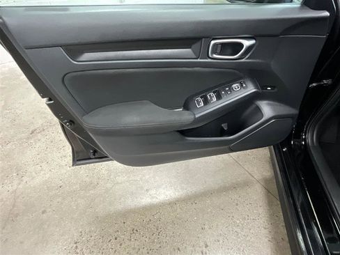 Used 2022 Honda Civic Sport image 9