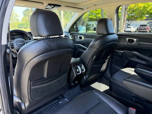 Used 2022 Kia Sorento SX FWD image 24