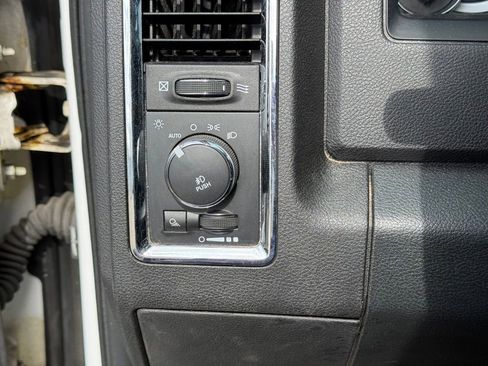 Used 2017 RAM 1500 Laramie w/ Convenience Group image 19