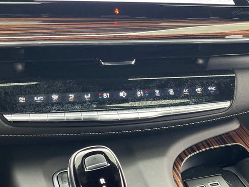 Used 2024 Cadillac Escalade ESV Premium Luxury w/ Performance Package image 30