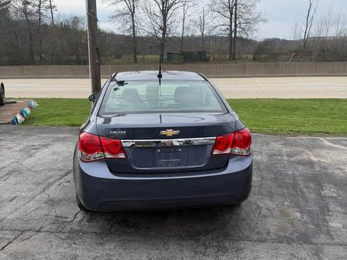 Used 2013 Chevrolet Cruze LS image 6