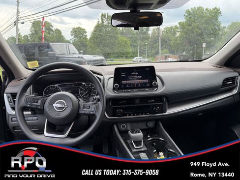 Used 2023 Nissan Rogue SV AWD/4WD image 11