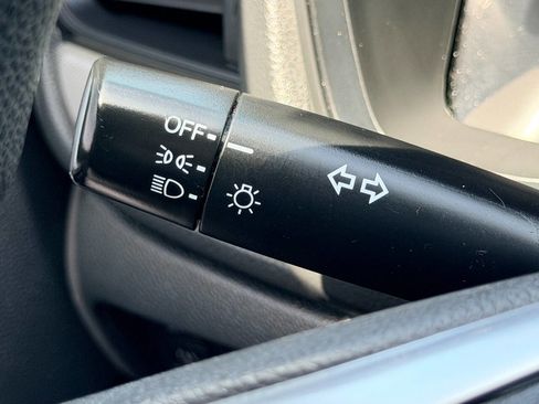 Used 2017 Honda CR-V LX image 34