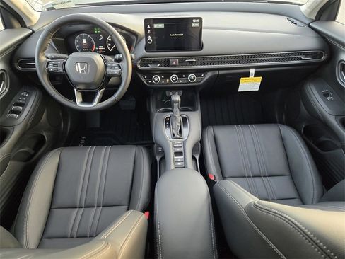 New 2026 Honda HR-V EX-L image 11