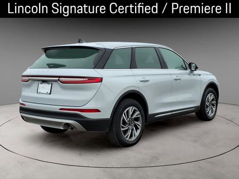 Certified 2025 Lincoln Corsair FWD w/ Equipment Group 101A image 9