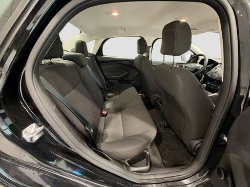 Used 2015 Ford Focus S image 21