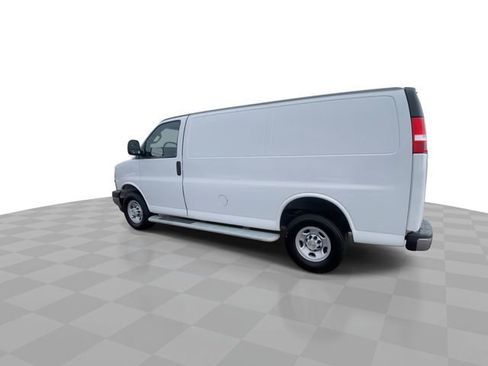 Used 2024 Chevrolet Express 2500 w/ Driver Convenience Package image 8