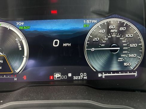 Used 2025 Subaru Forester Premium image 11