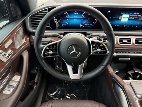Certified 2022 Mercedes-Benz GLS 450 4MATIC image 14
