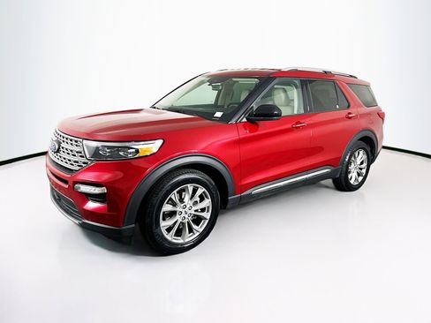 Used 2024 Ford Explorer Limited image 3