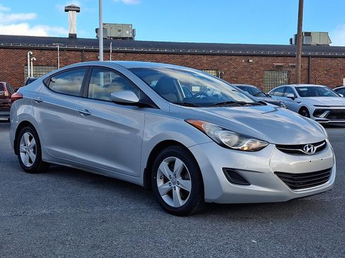 Used 2011 Hyundai Elantra GLS w/ Preferred Equipment Pkg 3 image 3