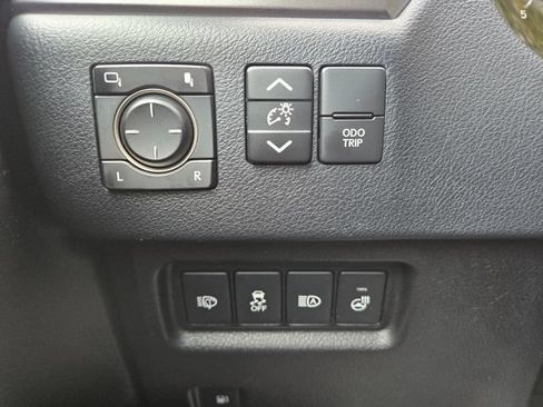 Used 2022 Lexus GX 460 w/ Black Line Special Edition AWD/4WD image 27