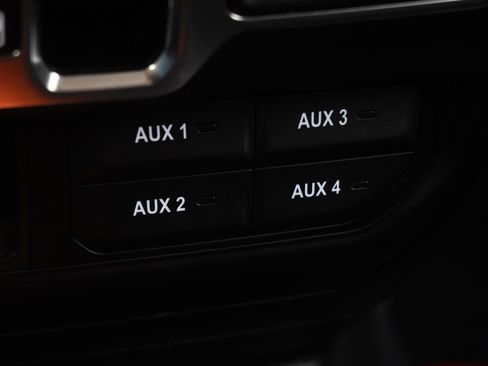 Used 2023 Jeep Wrangler Unlimited Sport image 33