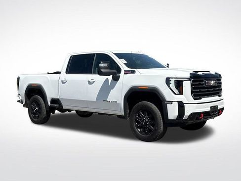Used 2025 GMC Sierra 2500 AT4 AWD/4WD image 7