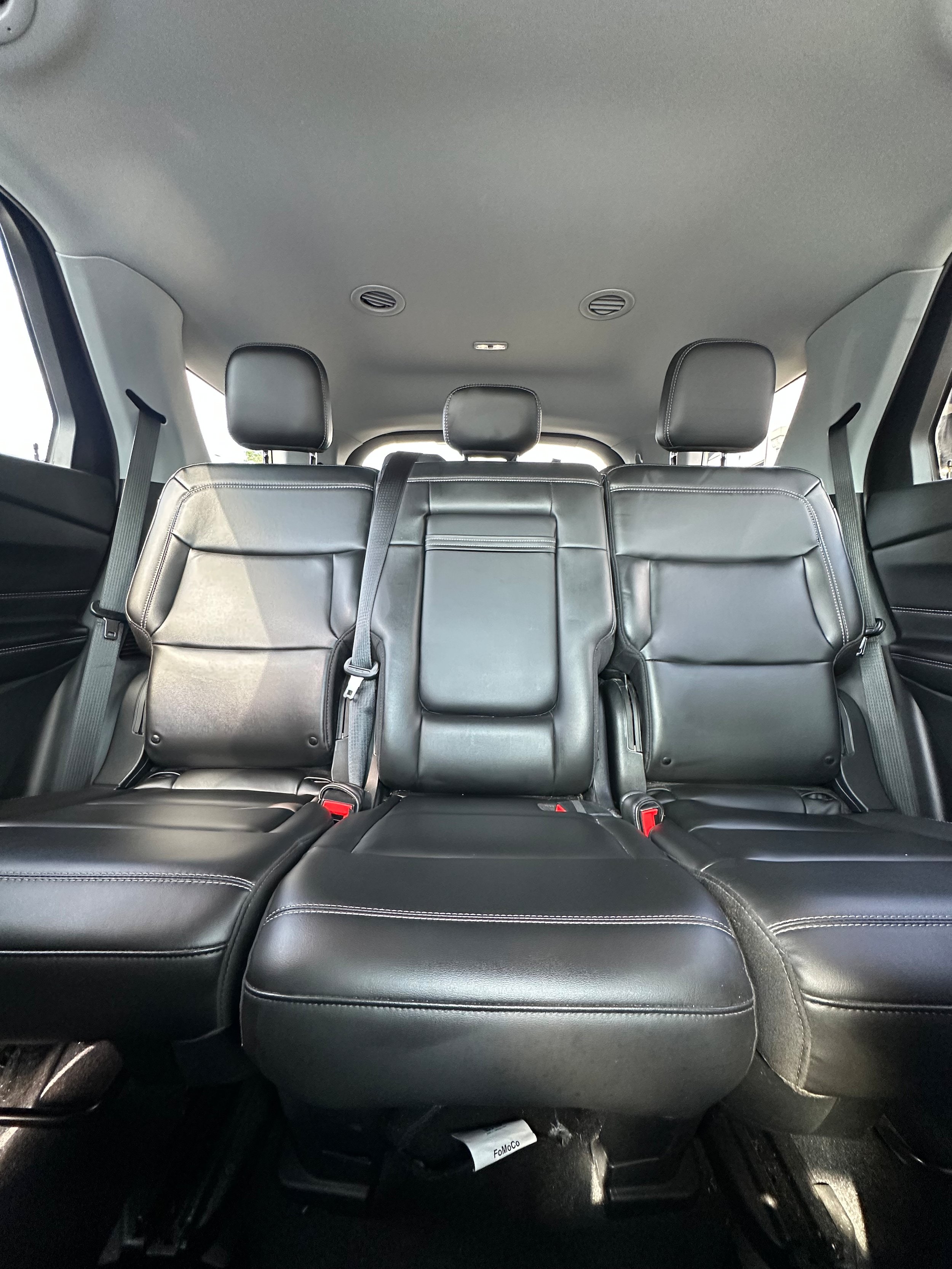 Used 2023 Ford Explorer XLT w/ Equipment Group 202A AWD/4WD image 22