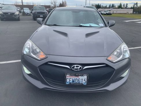 Used 2014 Hyundai Genesis 2.0T image 6