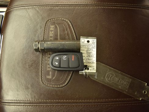 Used 2014 RAM 2500 Longhorn image 19