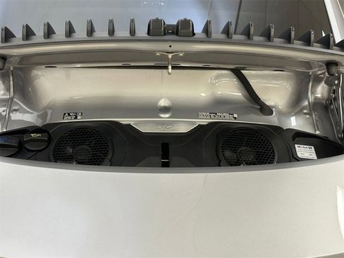 Used 2024 Porsche 911 Carrera image 31