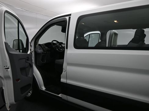 Certified 2019 Ford Transit 350 XLT RWD image 9
