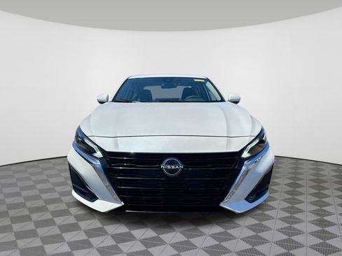 New 2026 Nissan Altima 2.5 SV FWD image 9