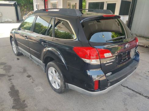 Used 2013 Subaru Outback 2.5i Premium AWD/4WD image 4