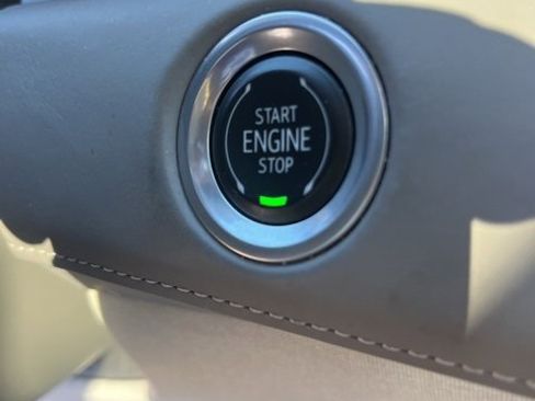 Used 2023 Cadillac Escalade Sport Platinum image 27