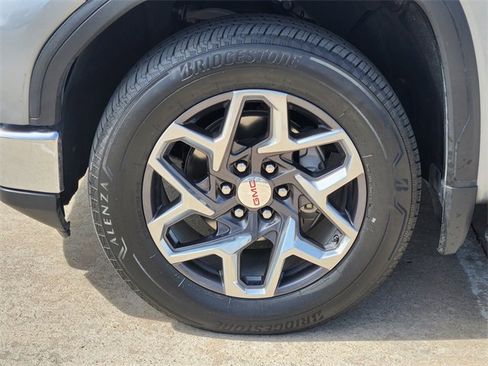 Used 2023 GMC Sierra 1500 SLT image 10