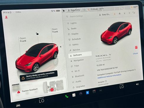 Used 2022 Tesla Model Y Long Range image 27