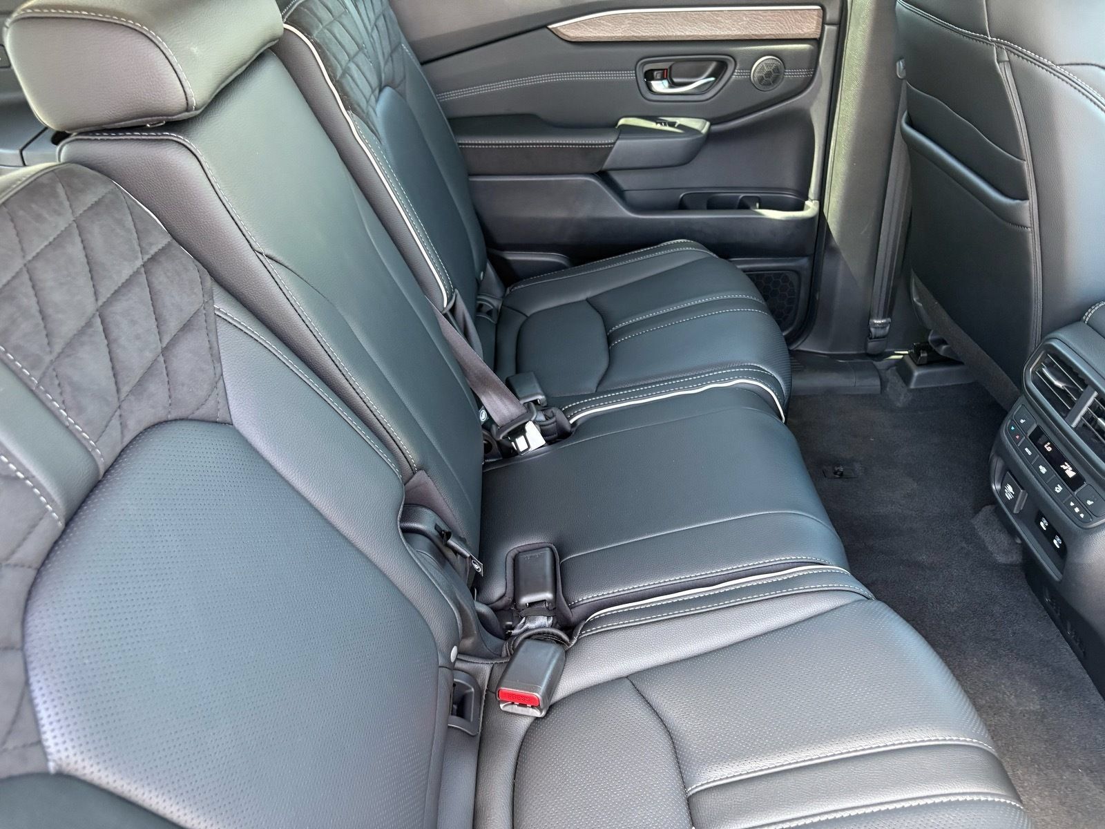 New 2026 Honda Pilot Elite image 16